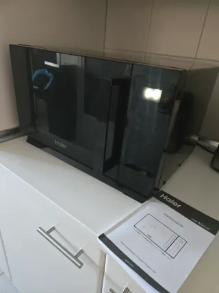 Microondas Haier HAMGI23S2STB con grill