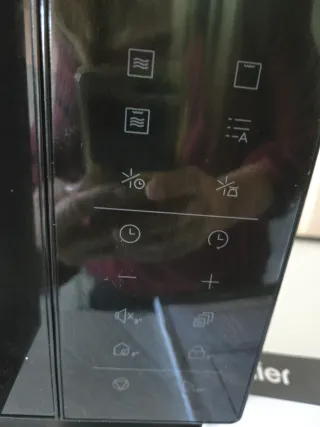 Microondas Haier HAMGI23S2STB con grill