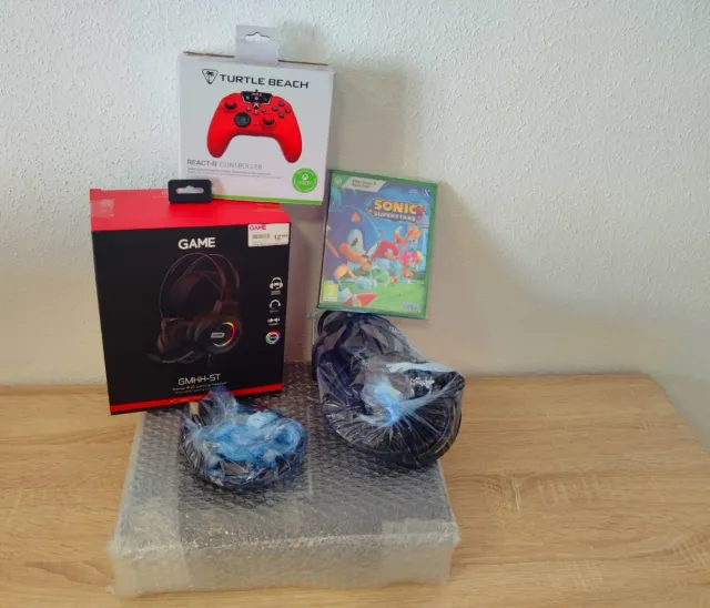 Xbox One Nera + Cuffie + Controller + Gioco