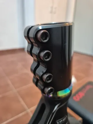 Tilt SCS Clamp — casi nuevo