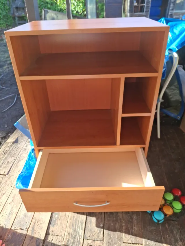 Mueble auxiliar de madera