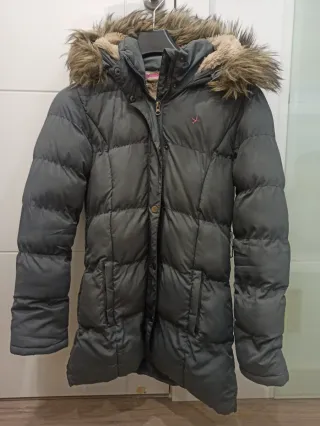 Cazadora acolchada gris TXS con capucha