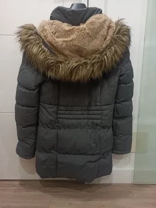 Cazadora acolchada gris TXS con capucha