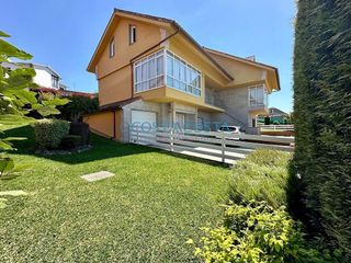 Chalet en venta en Nigrán