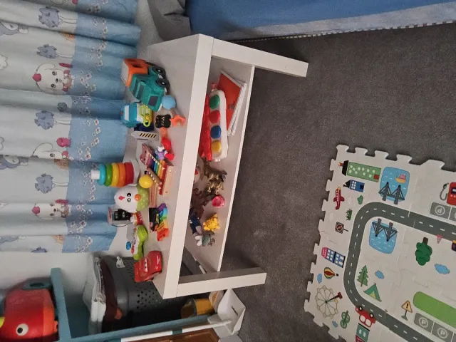 Tavolo basso bianco in legno