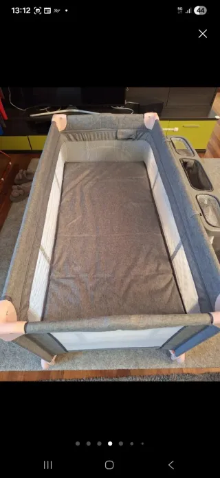 Cuna de viaje con colchón