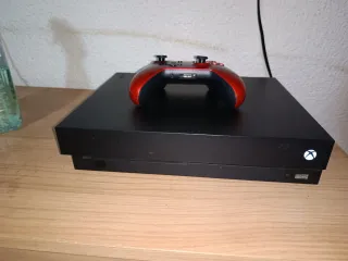 Xbox One X 1TB Negra y Roja