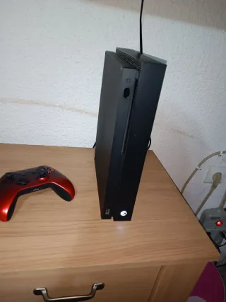 Xbox One X 1TB Negra y Roja