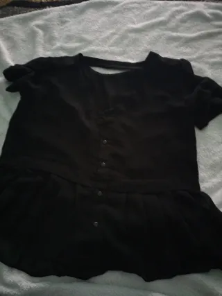 Camisa elegante,con botones en la espalda