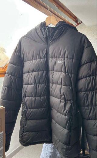 Cazadora negra con capucha Talla M