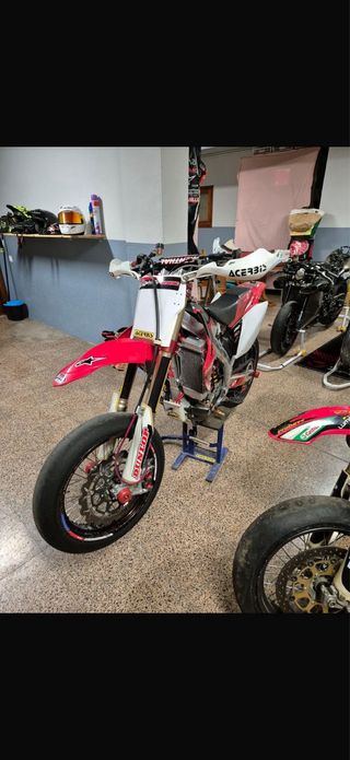 Honda CRF 450 Supermotard