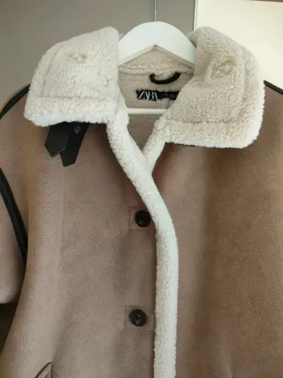Abrigo Zara borreguito Talla M