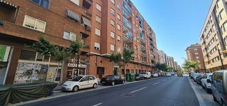 Local comercial en venta en Universidad - Los Lirios en Logroño