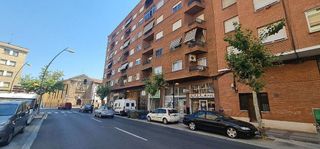 Local comercial en venta en Universidad - Los Lirios en Logroño