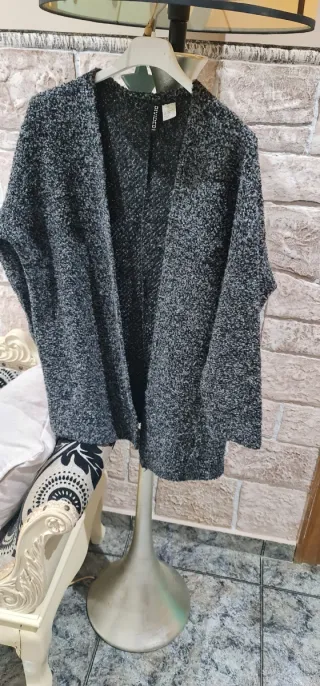 Chaqueta de H&M Gris Talla XS grande.