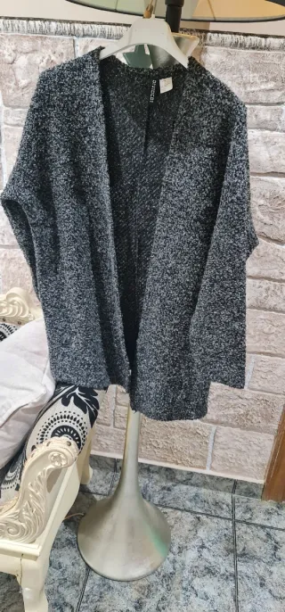 Chaqueta de H&M Gris Talla XS grande.