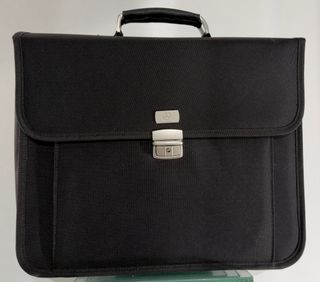 Maletín Mercedes Benz Negro