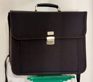 Maletín Mercedes Benz Negro