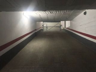 Garaje en venta en El Cerro en Sevilla