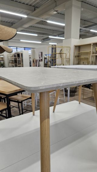 NUEVO! Mesa comedor fija de madera efecto piedra