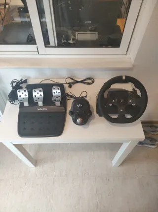 Volante Logitech G920 per PC, Xbox One e Xbox Series