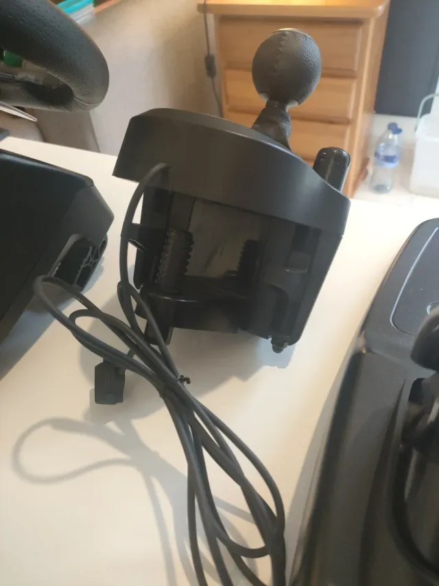 Volante Logitech G920 per PC, Xbox One e Xbox Series