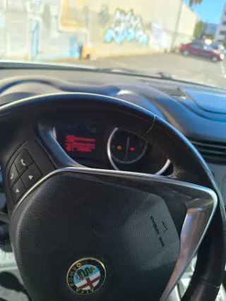 Alfa Romeo Giulietta impecable, repro stage 1