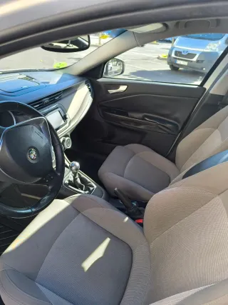 Alfa Romeo Giulietta impecable, repro stage 1