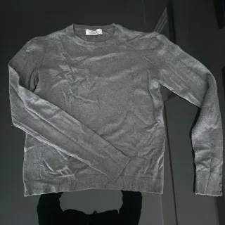 Jersey Bershka Gris Talla S