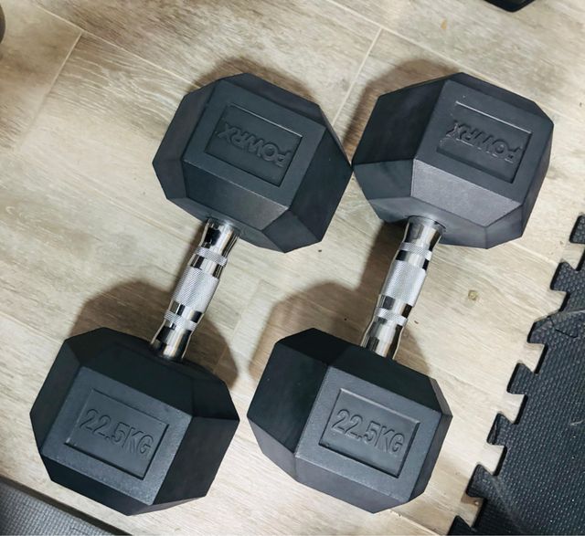 Coppia di manubri 22,5 kg in gomma cromata