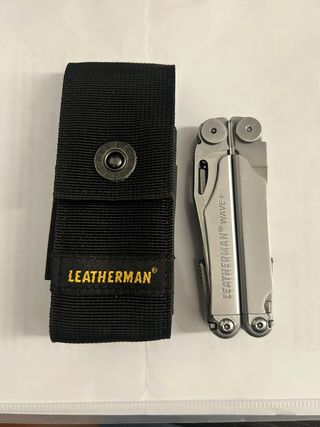Leatherman Wave+ con funda
