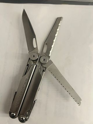 Leatherman Wave+ con funda