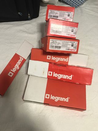 Iluminaria de Emergencia Legrand URA21 Plus