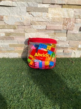 3 Juegos: 2 Construcción y 1 Bolos