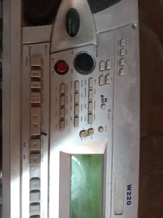 Teclado Yamaha W220