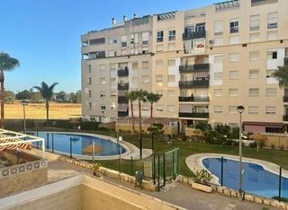 Oficina en alquiler en Nueva Andalucía centro en Marbella