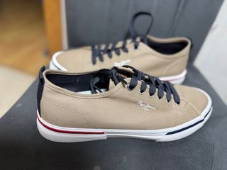 Zapatillas Pepe Jeans Beige y Blancas