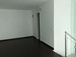 Oficina en alquiler en Virgen del Cortijo - Manoteras en Madrid