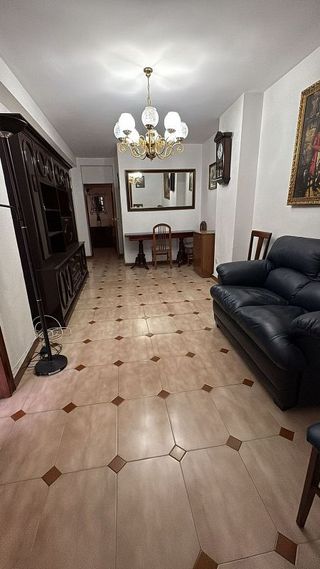 Piso en alquiler en Hospital en Jaén