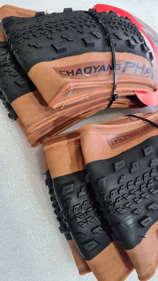 2 Coperture Chaoyang Phantom 29x2.30 Tubeless Ready