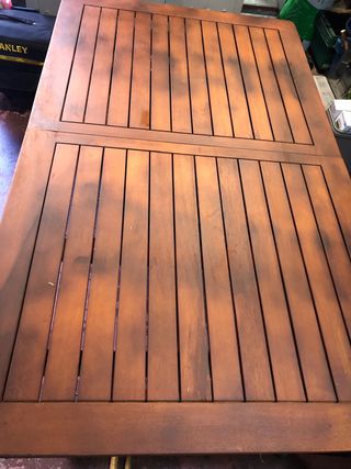 Mesa exterior Teka extensible barnizada