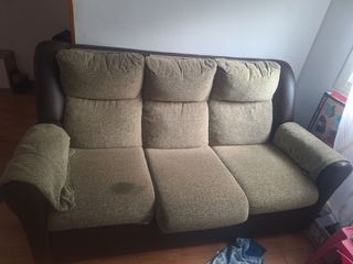Sofá 3 plazas beige y marrón