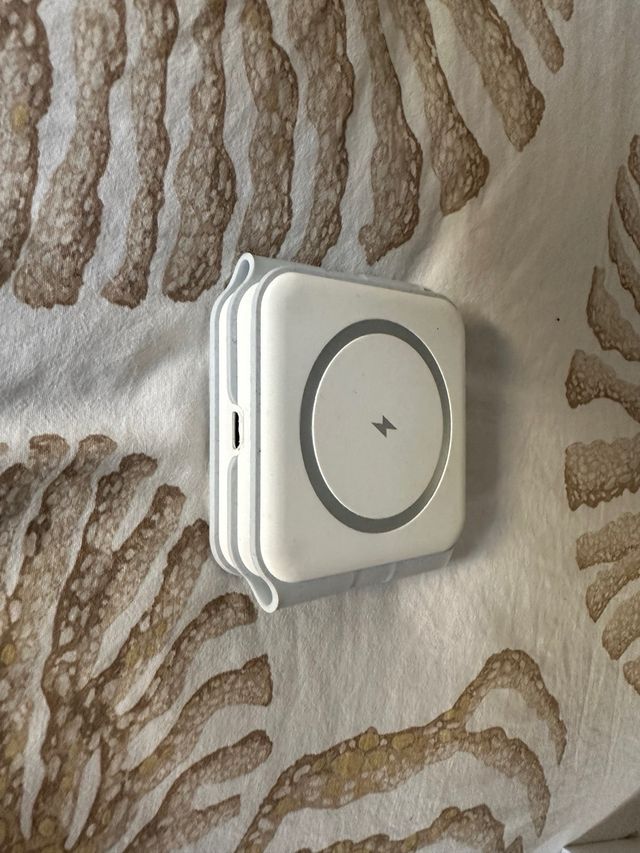 Cargador 3 en 1 iPhone