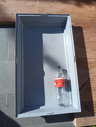 Jaula para conejo gris