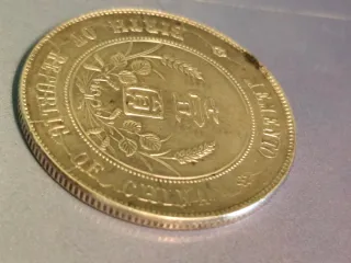 Dólar Yuan China Plata