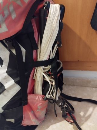 Equipo completo de kitesurf de la marca Slingshot