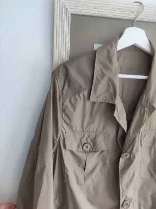 Chaqueta impermeable Lottusse