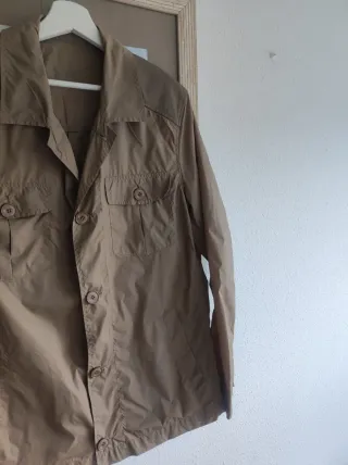 Chaqueta impermeable Lottusse