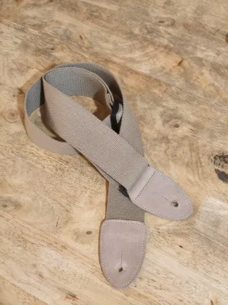 Guitarra Eléctrica Fender Squier Stratocaster