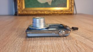 Cámara Digital Casio Exilim EX-Z2 12.1MP